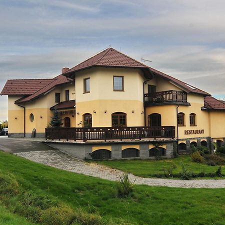 Penzion Stary Dvur Nove Dvory  Bagian luar foto