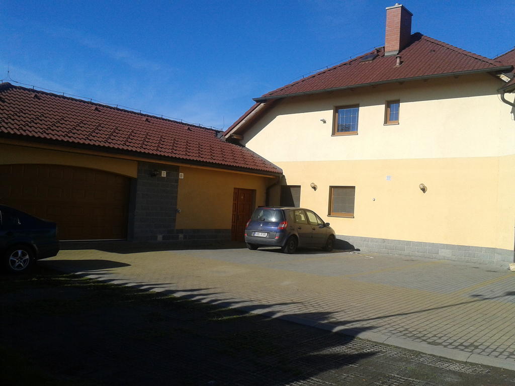 Penzion Stary Dvur Nove Dvory  Bagian luar foto