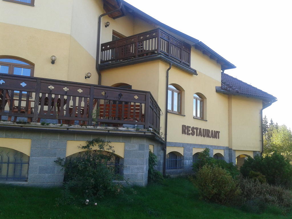 Penzion Stary Dvur Nove Dvory  Bagian luar foto