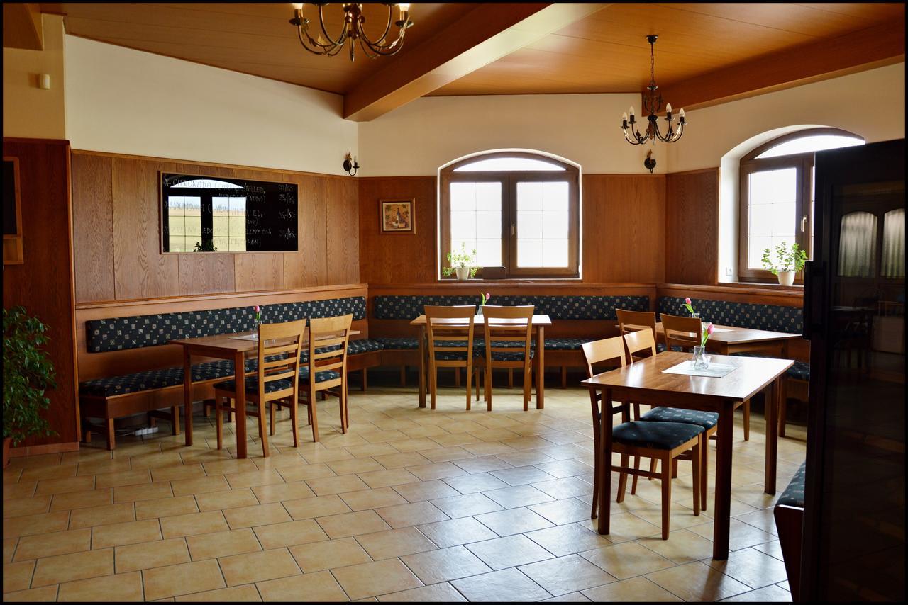 Penzion Stary Dvur Nove Dvory  Bagian luar foto